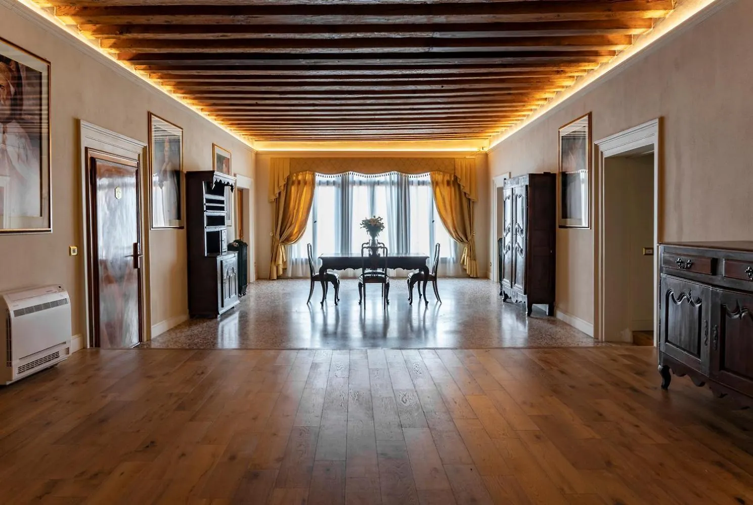 Palazzo Titti Rialto Suites contacts