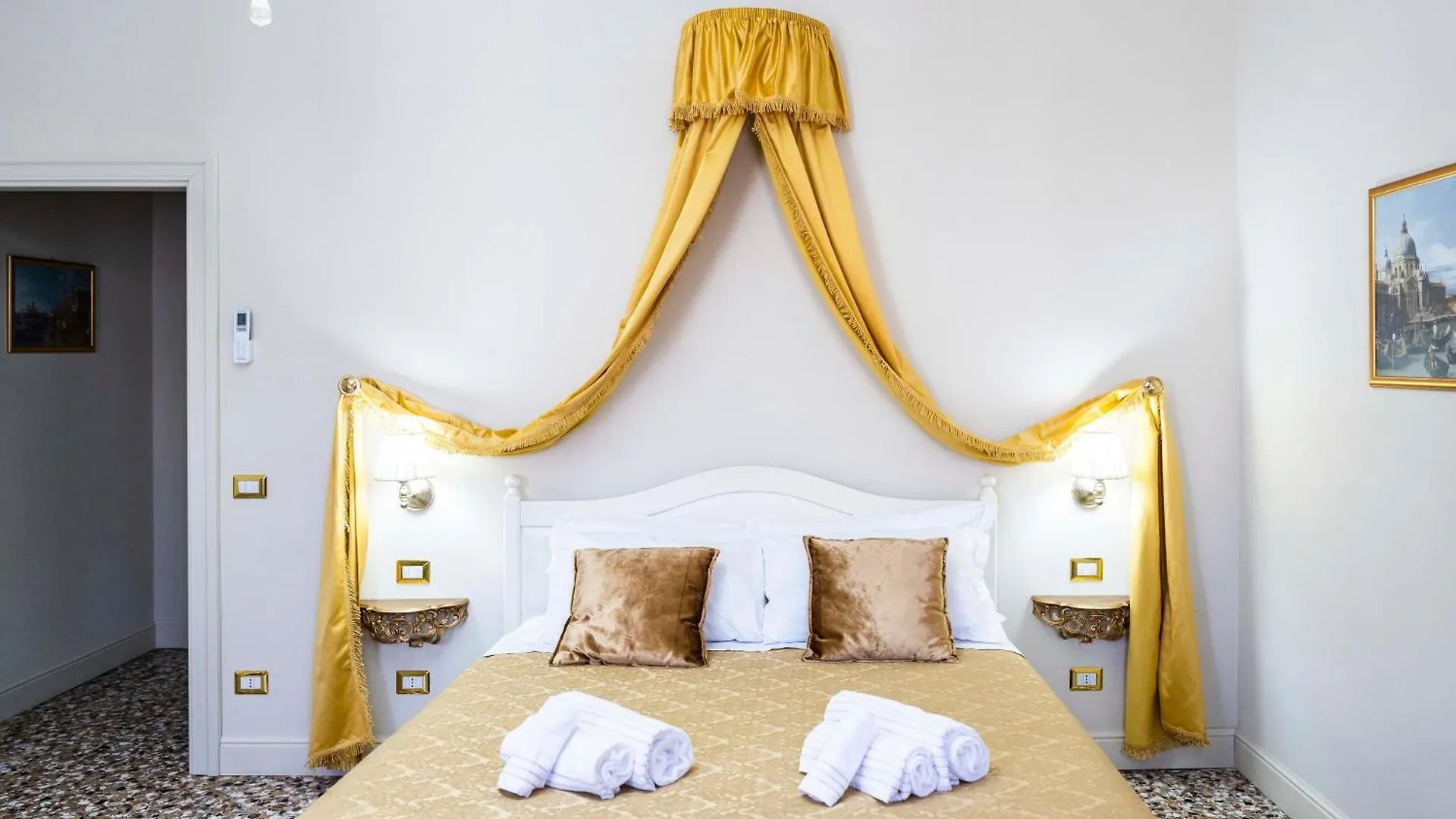 Palazzo Titti Rialto Suites Venedig Gasthof