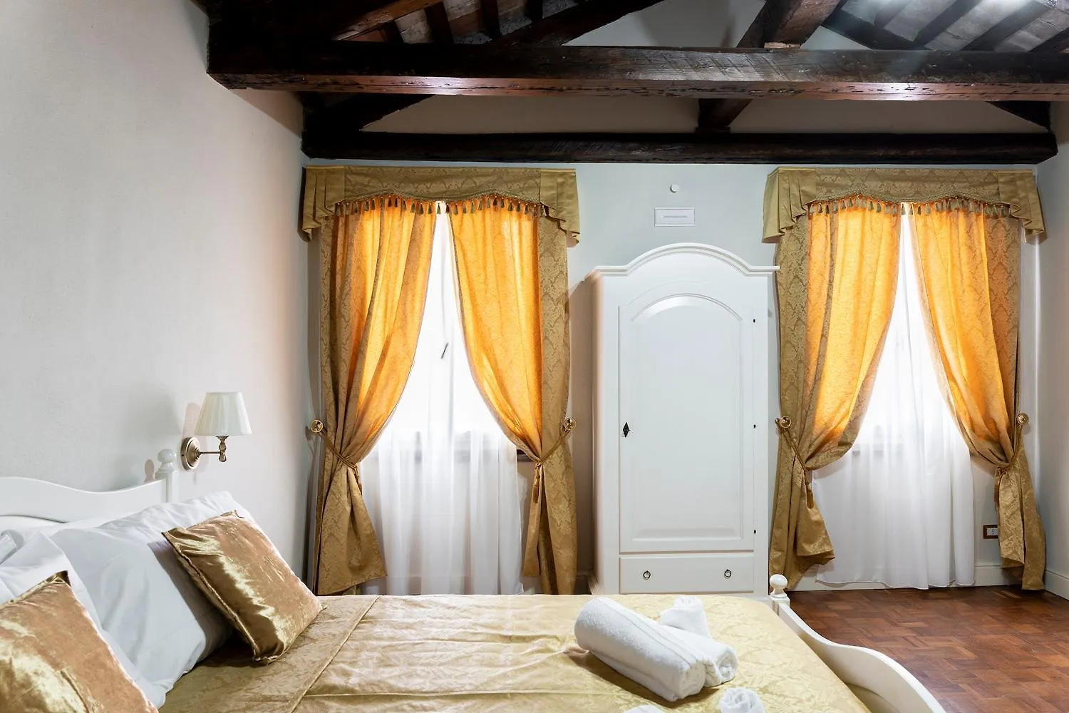 Palazzo Titti Rialto Suites Venedig Italien