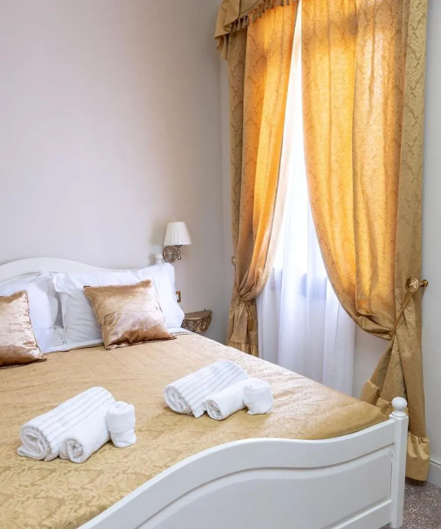 Palazzo Titti Rialto Suites Venedig Pensionat